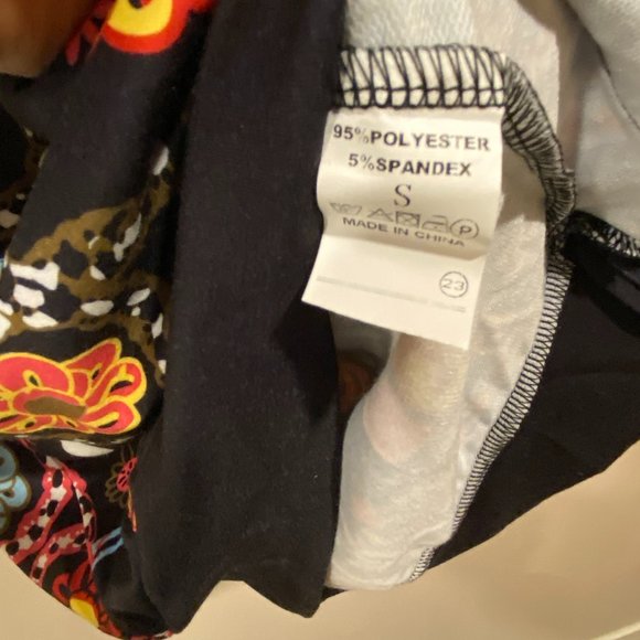 Onlypuff Floral Hoodie Sweatshirt with Pockets - Picture 3 of 3